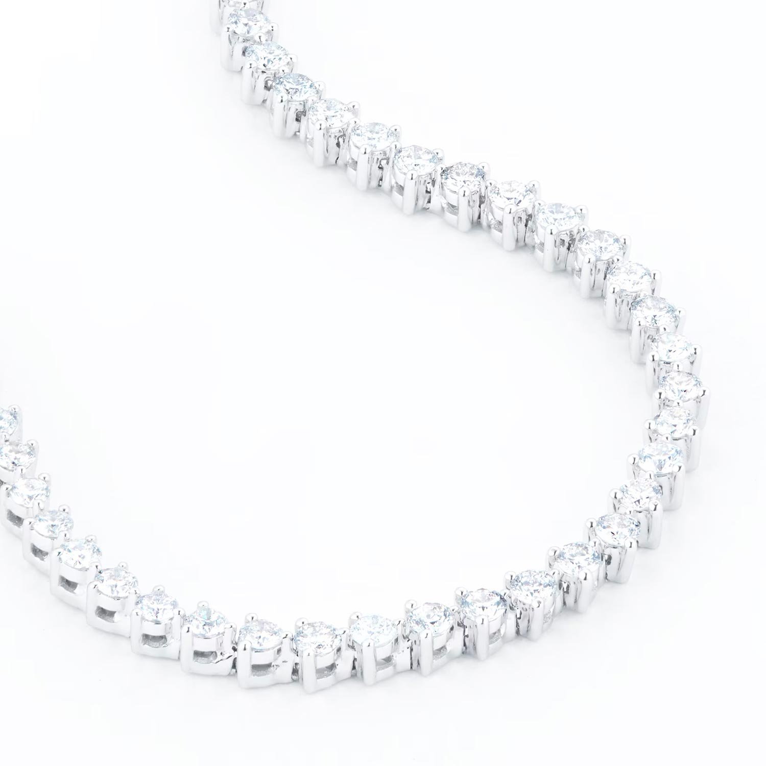 18ct White Gold 2cttw Line Bracelet - Image 3